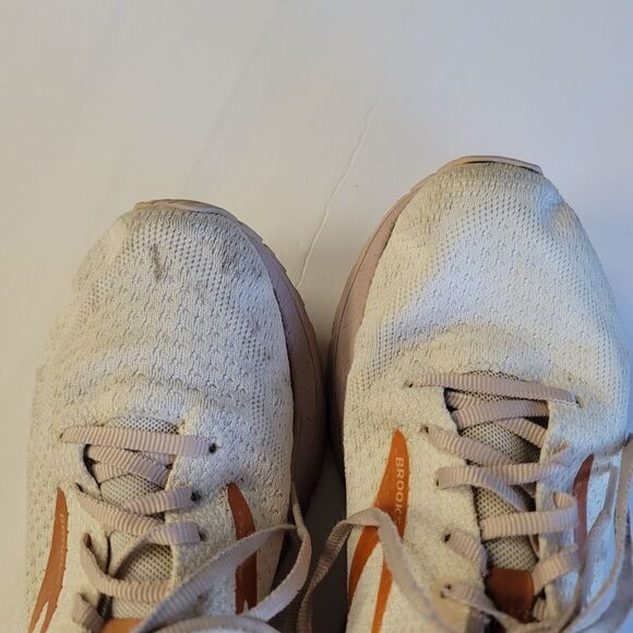 Brooks running shoes rev 4.0 - Picture 8 of 12